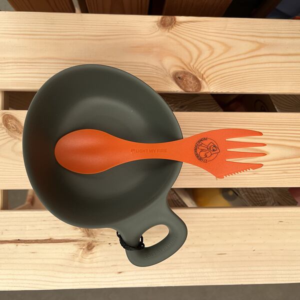 Cestovní příbor Promaledobrodruhy Swedish Spork original oranžový 3