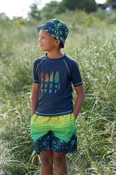 Chlapecké UV kraťasy Playshoes Surf 2 Dětské UV tričko Playshoes Surf - krátký rukáv Dětský UV klobouk Playshoes Surf oboustranný