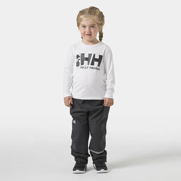 Dívka v bílém UV dětském tričku Helly hansen zepředu.