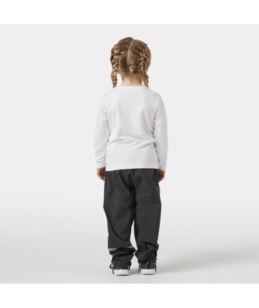Dívka v bílém UV dětském tričku Helly hansen zezadu.