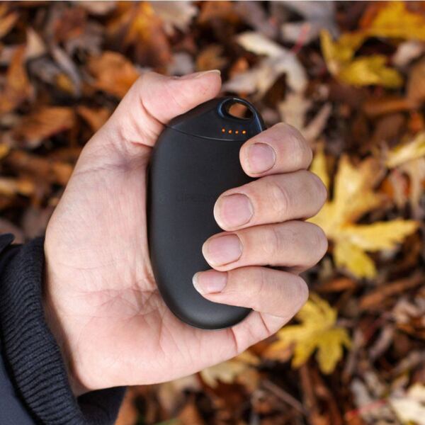Dobíjecí ohřívač rukou LifeSystems Rechargeable Hand Warmer s powerbankou 10000 mAh 2