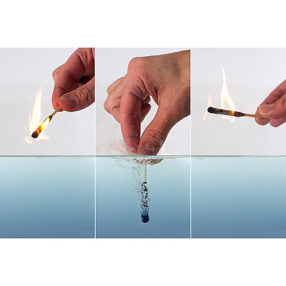 Outdoorové zápalky Lifesystems Stormproof Matches