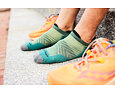 Kotníkové funkční ponožky s merinem Darn tough Run No Show Tab Ultra-Lightweight With Cushion - teal 7