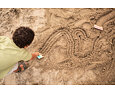 Dřevěné nástroje na písek - tvořte vzory - 3 ks BS Toys Sand Pattern Tools 8