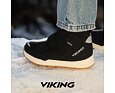 Dětská zimní obuv Viking s nepromokavou Gore-Tex membránou, pevnou podrážkou a suchými zipy, vhodná pro chůzi ve sněhu.